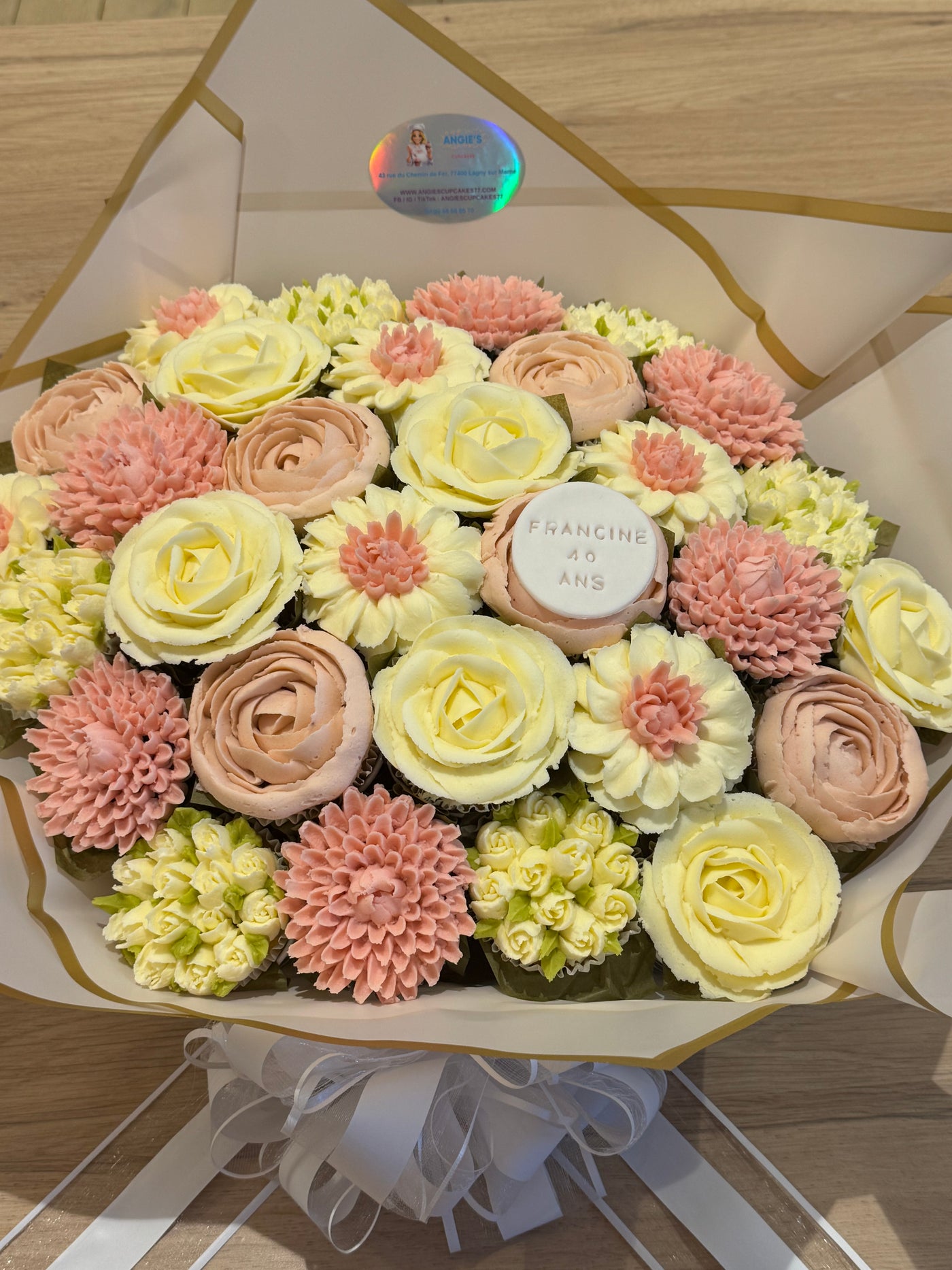 Bouqcakes Deluxe