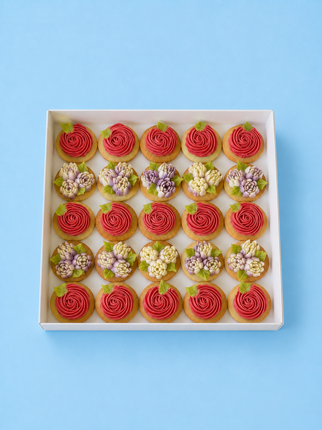Flower shortbread cookies